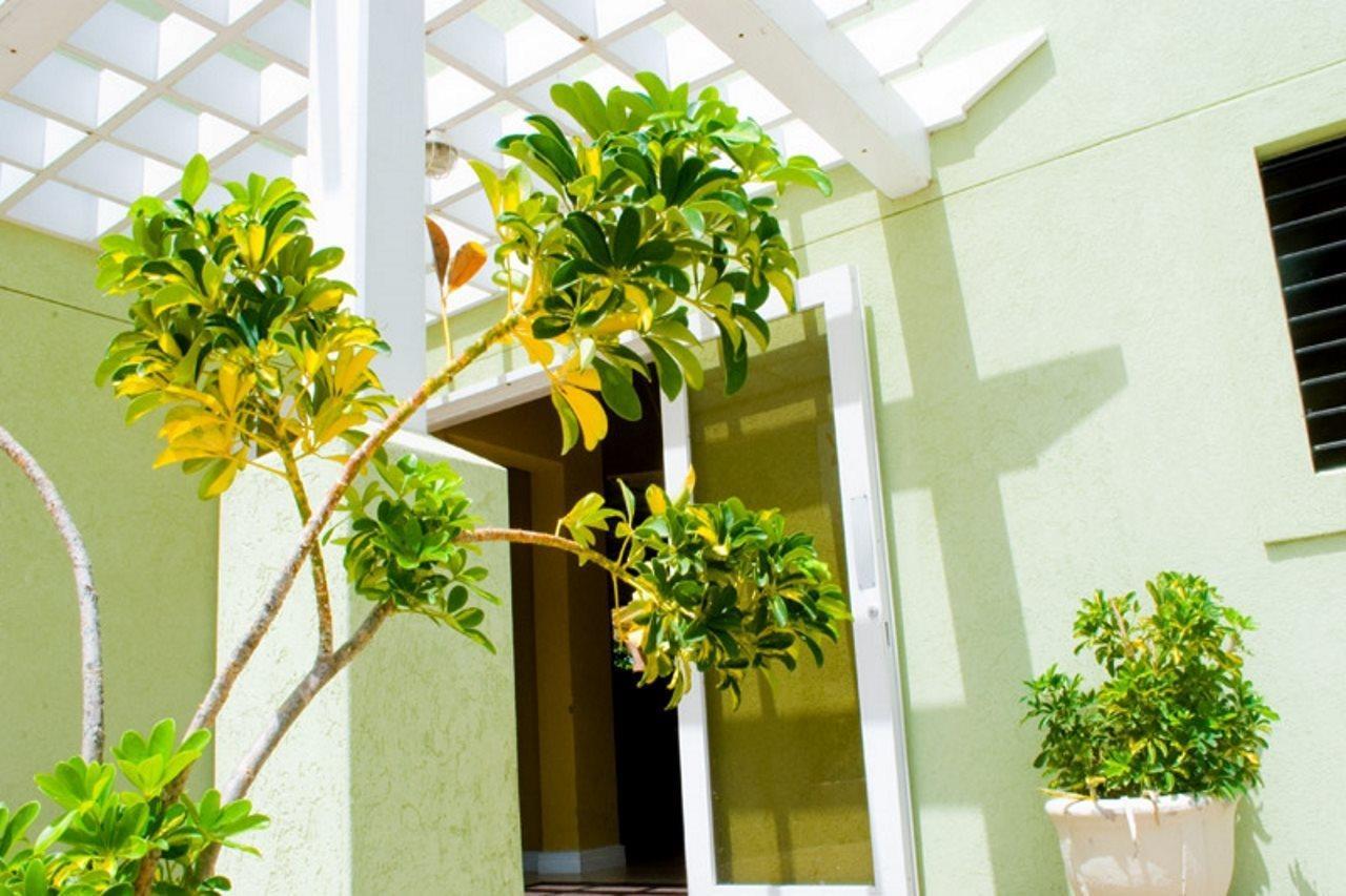 Golden Sands Hotel Christ Church Exterior foto